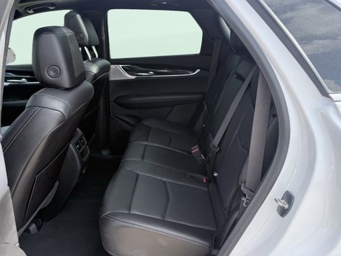 Used 2024 Cadillac XT5 Premium Luxury FWD image 5