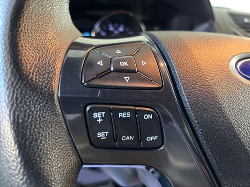 Used 2018 Ford Explorer XLT w/ Equipment Group 202A FWD image 39