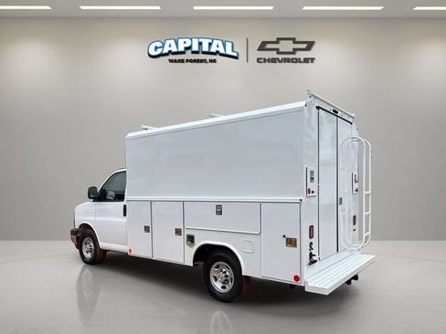 New 2025 Chevrolet Express 3500 w/ Power Convenience Package RWD image 11