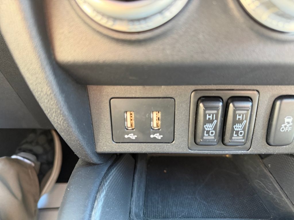 Used 2025 Mitsubishi Outlander Sport SE AWD/4WD image 13