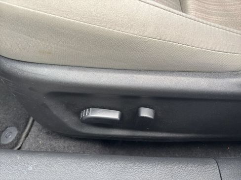Used 2025 Nissan Altima 2.5 SV FWD image 22