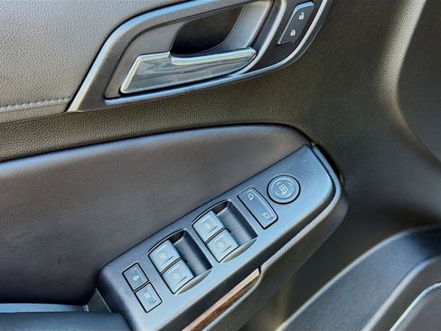 Used 2020 Chevrolet Suburban LS w/ Enhanced Driver Alert Package image 23