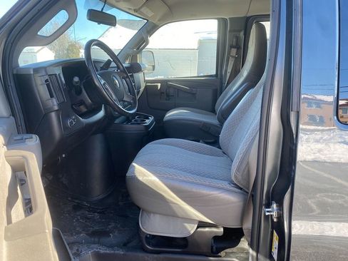 Used 2017 Chevrolet Express 2500 LS image 12