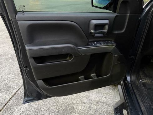 Used 2018 Chevrolet Silverado 1500 LT image 16