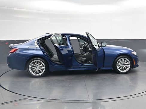 Used 2024 BMW 330i Sedan w/ Premium Package RWD image 35