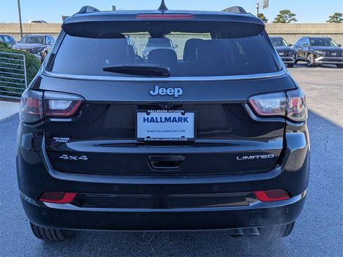 Used 2022 Jeep Compass Limited w/ Elite Group image 5