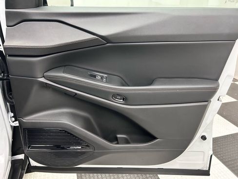 New 2026 Jeep Cherokee Overland image 16