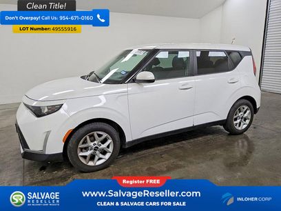 Used 2023 Kia Soul LX w/ Option Group 015