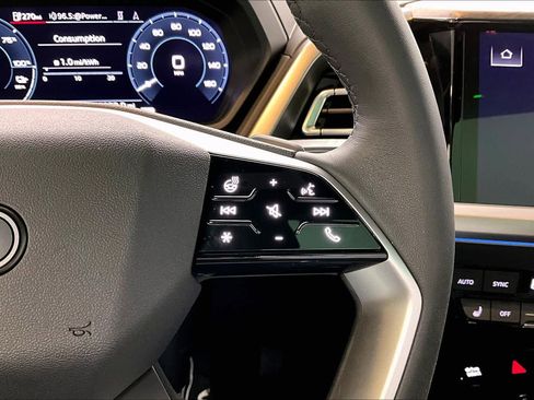 Used 2025 Audi Q4 e-tron Premium Plus w/ Premium Plus image 24