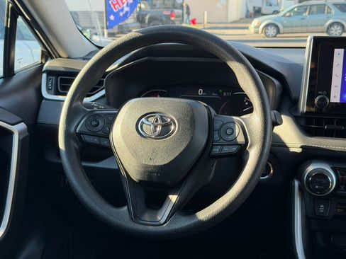 Used 2024 Toyota RAV4 XLE image 25