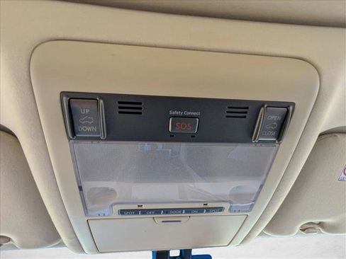 Used 2013 Lexus LX 570 4WD image 13