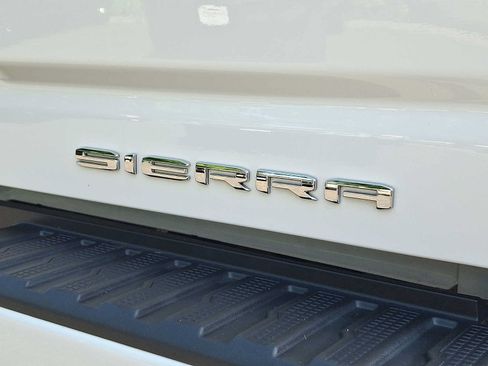 Used 2025 GMC Sierra 2500 Denali Ultimate AWD/4WD image 35