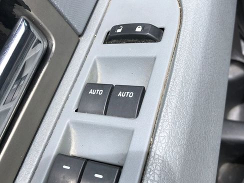 Used 2011 Ford F150 XLT w/ XLT Chrome Pkg RWD image 18