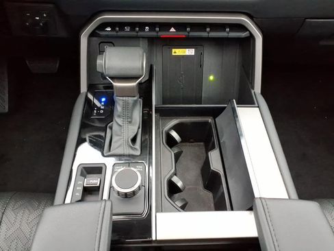 Used 2023 Toyota Sequoia Limited w/ Tow Technology Package AWD/4WD image 23