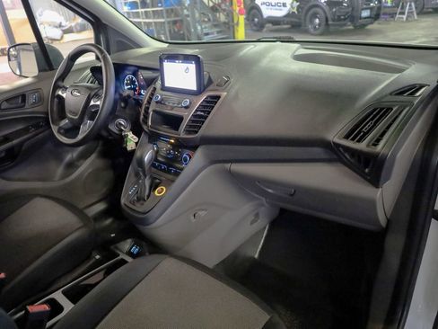Used 2020 Ford Transit Connect XL image 15