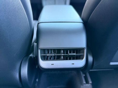Used 2023 Tesla Model Y Long Range image 49