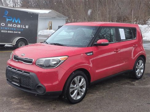 Used 2014 Kia Soul + image 8