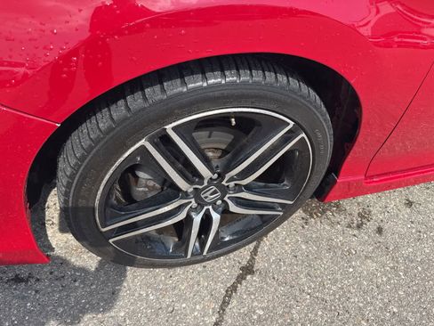 Used 2017 Honda Accord Sport image 9