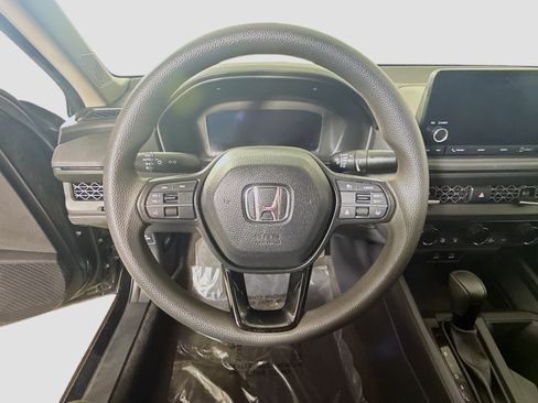 Used 2023 Honda Accord EX image 13