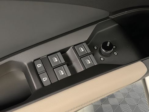 Certified 2024 Audi Q4 e-tron Prestige AWD/4WD image 15