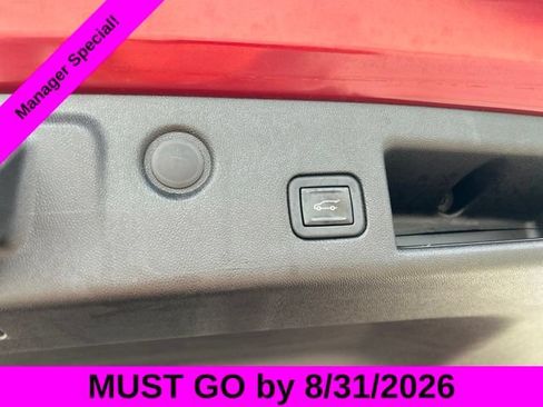 Used 2022 Chevrolet Equinox RS w/ RS Leather Package FWD image 30
