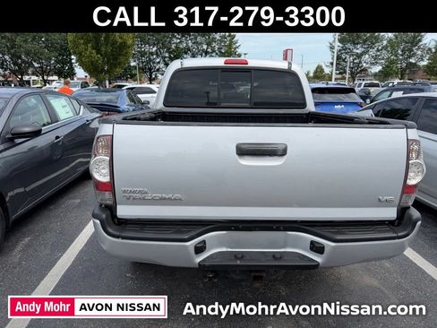 Used 2012 Toyota Tacoma 4x4 Double Cab w/ TRD Sport Pkg image 5