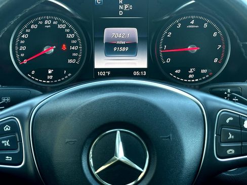 Used 2015 Mercedes-Benz C 300 4MATIC Sedan image 9