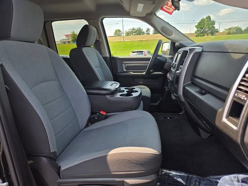 Used 2024 RAM 1500 Classic SLT AWD/4WD image 19