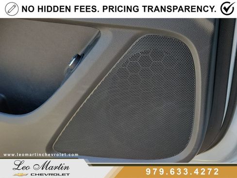 Used 2024 Chevrolet Traverse LT FWD image 30