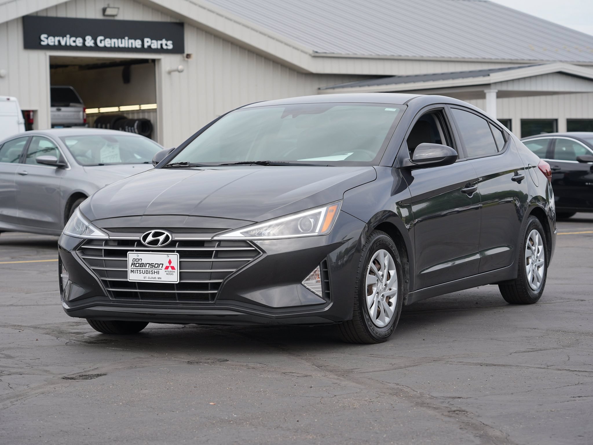 Used 2020 Hyundai Elantra SE FWD image 8