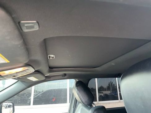 Used 2022 Dodge Durango R/T w/ Blacktop Package AWD/4WD image 11