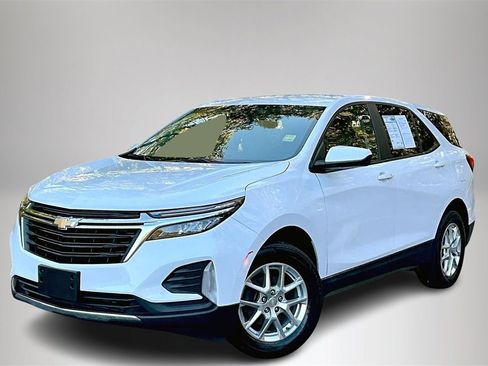Certified 2022 Chevrolet Equinox LT image 3