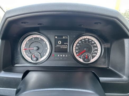 Used 2017 RAM 1500 Express image 24