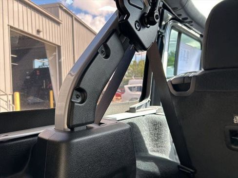 Certified 2022 Jeep Wrangler Unlimited Sport image 38