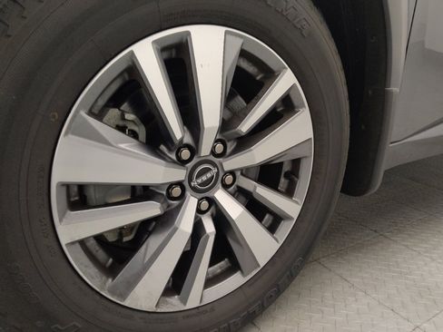 Used 2022 Nissan Pathfinder SL FWD image 31