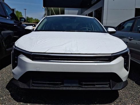 New 2026 Kia K4 FWD image 2