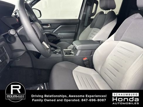 Used 2024 Toyota Tacoma TRD Off-Road AWD/4WD image 5