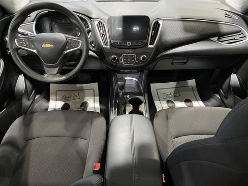 Used 2023 Chevrolet Malibu LT FWD image 18