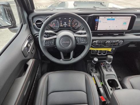 New 2026 Jeep Gladiator Sport AWD/4WD image 10