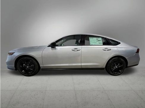 New 2025 Honda Accord SE image 2