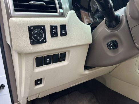 Used 2013 Lexus GX 460 w/ Comfort Plus Pkg AWD/4WD image 38