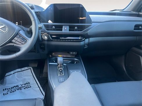 Used 2025 Lexus UX 300h AWD image 11
