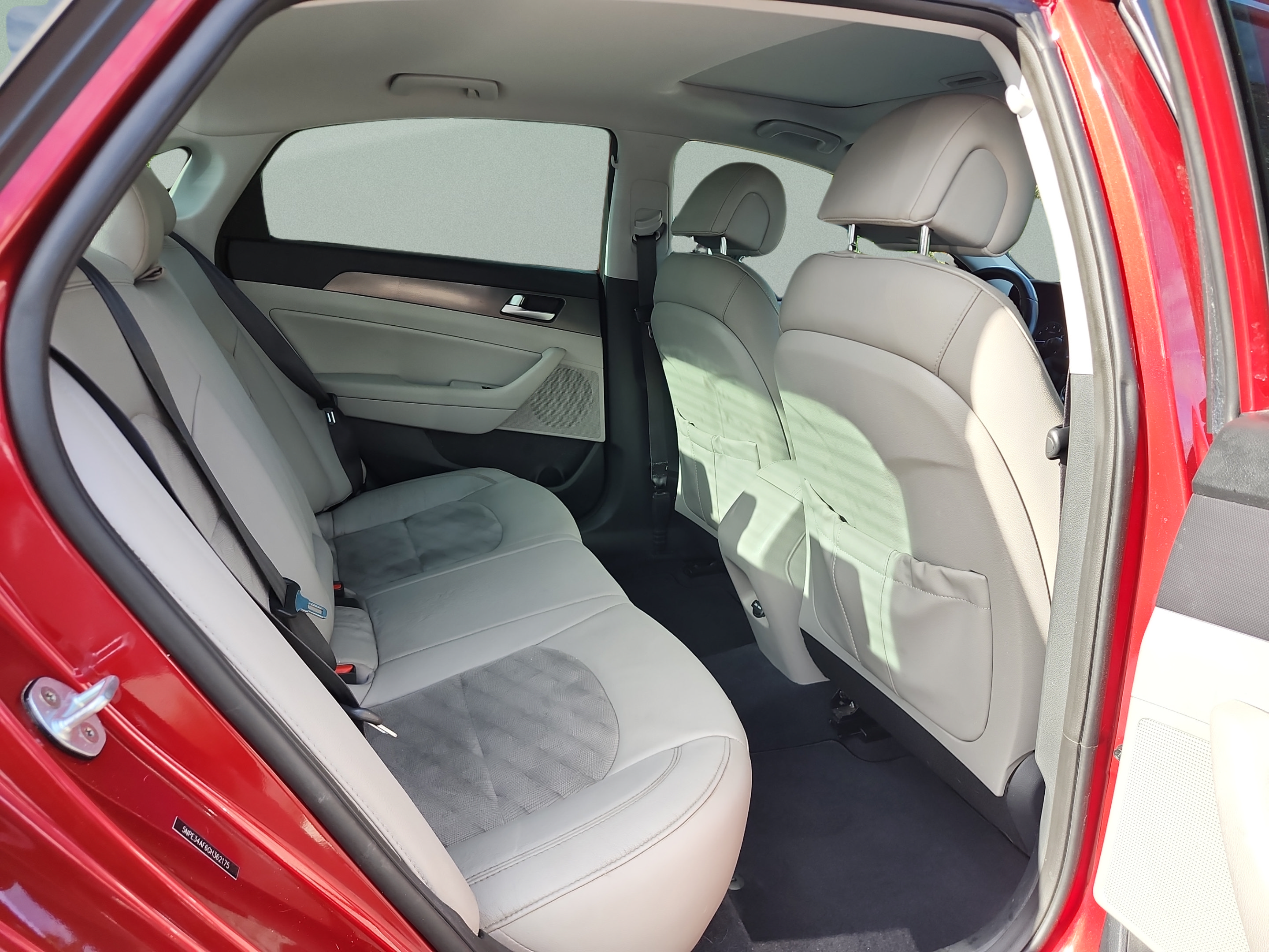 Used 2016 Hyundai Sonata Sport w/ Option Group 1V FWD image 18