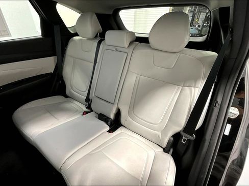 Used 2025 Hyundai Tucson SEL FWD image 31