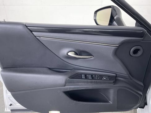Used 2020 Lexus ES 350 w/ Accessory Package 2 FWD image 10