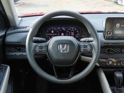 Certified 2023 Honda Accord LX image 17