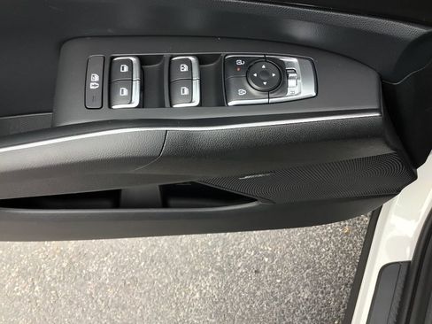 New 2026 Kia Sorento EX image 8