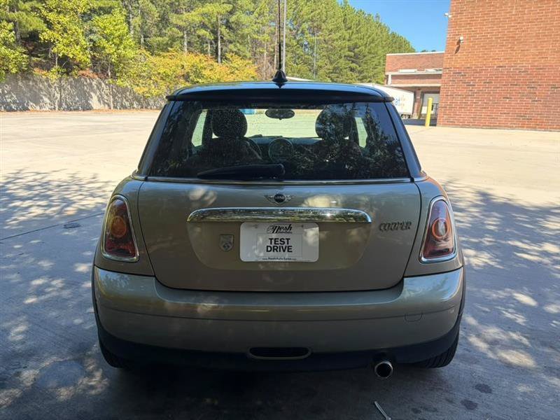 Used 2009 MINI Cooper Hardtop FWD image 5