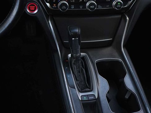 Used 2018 Honda Accord Touring image 20