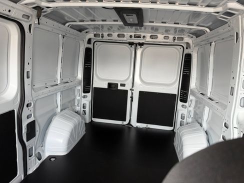 New 2026 RAM ProMaster 2500 w/ Convenience Group FWD image 15